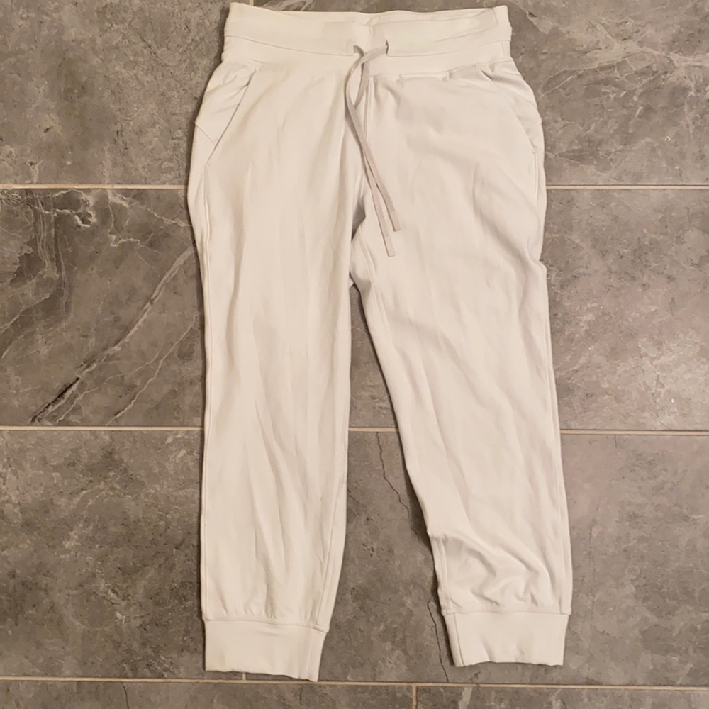 White Lululemon Ready to Rulu Jogger Crop
